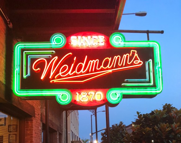 C813A214-7121-4EAD-AA77-020B36138821